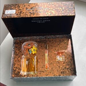 Marc Jacobs Daisy Ever So Fresh Box - Glittering Gold